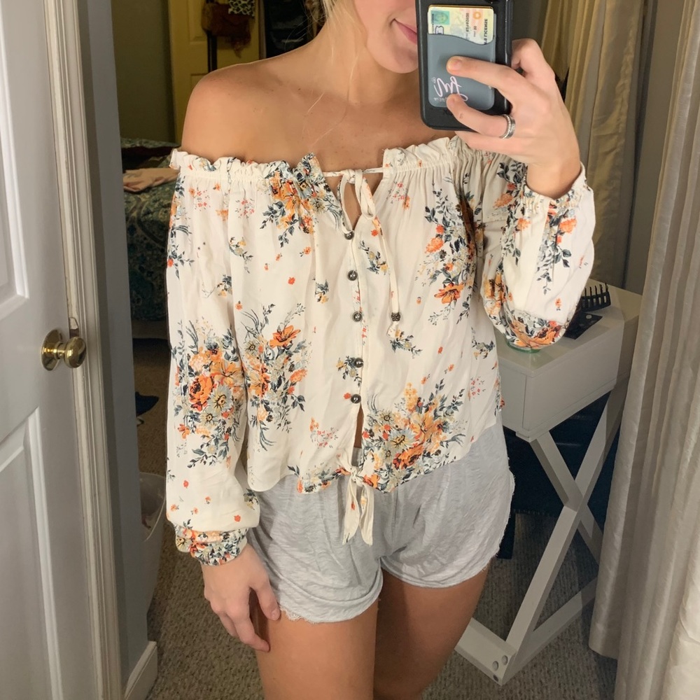 Off the shoulder long sleeve shirt